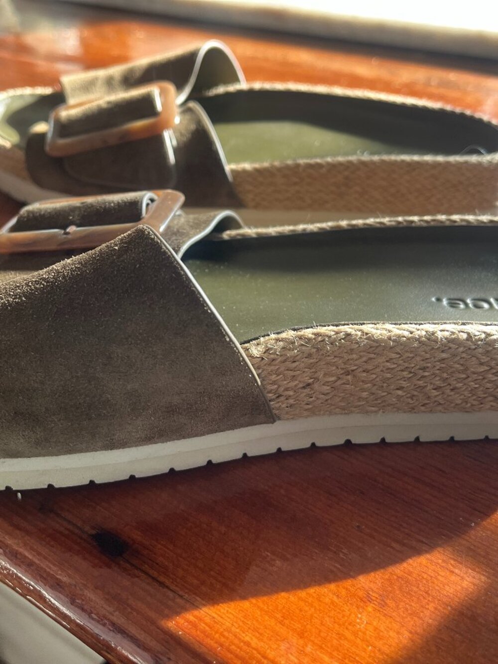 Vince OLive Suede Slide Sandals with Buckle Size 9